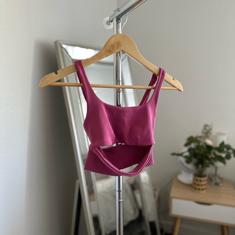Alo Yoga Slit Too Raspberry Sorbet
